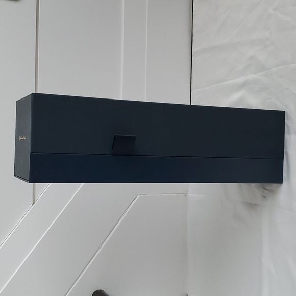 Johnnie Walker Blue Label box and empty bottle - Picture 3 of 6